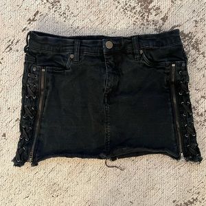 BlankNYC Jean skirt with zippers